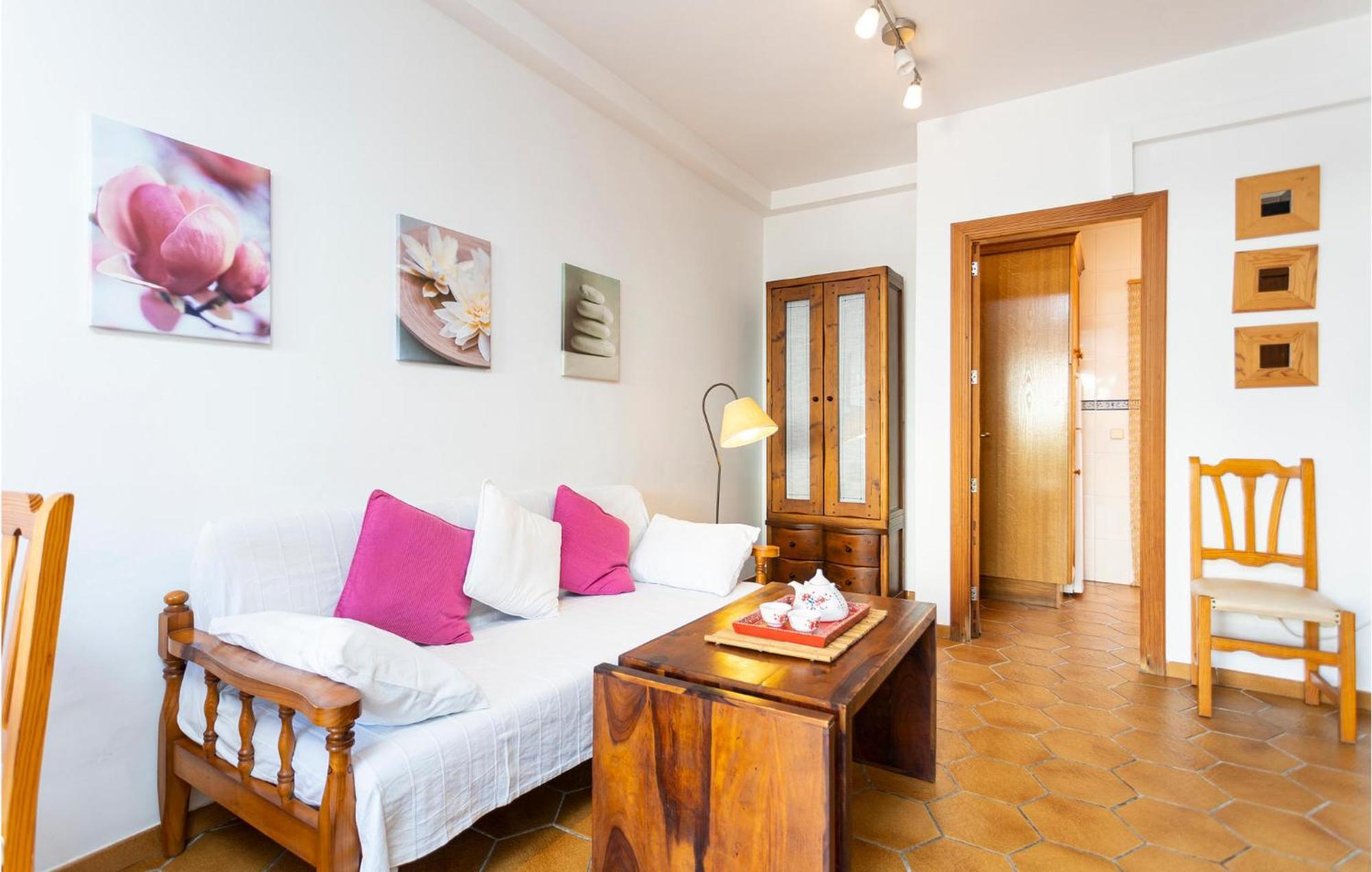 Appartement In Cala Morlanda With 1 Bedrooms S'Illot (Mallorca)